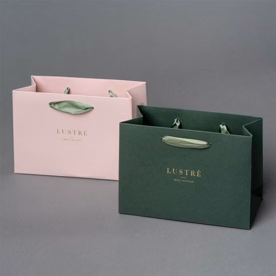 Logotipo personalizado saco de papel de luxo boutique varejo roupas embalagem saco de compras saco de presente bolsa de papel saco de papel com logotipo